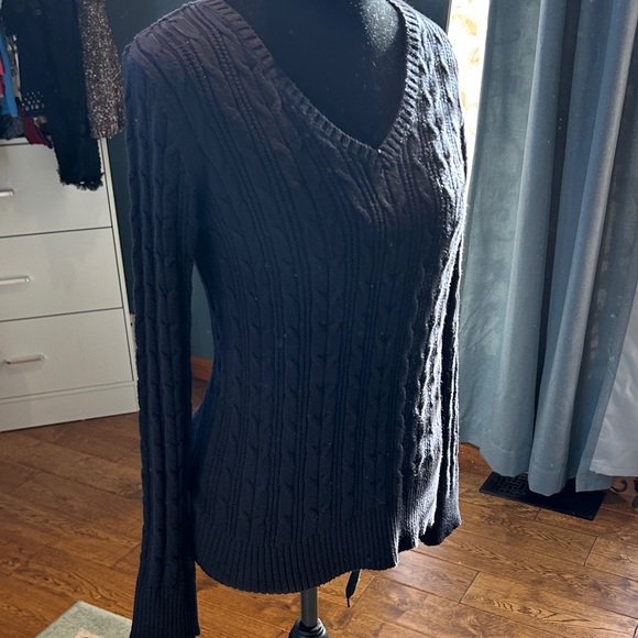 St. John's Bay Women's Charcoal V-Neck Sweater - Picture 2 of 3